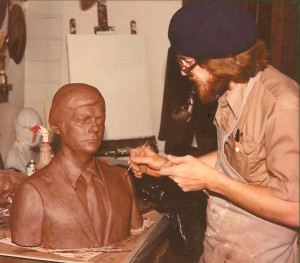 Yale sculpting Bill Underwood